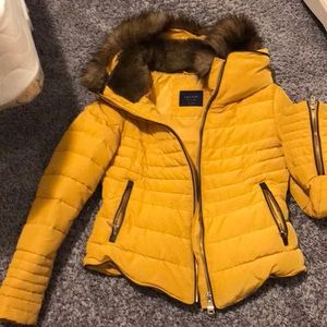 🍂 Zara mustard orange colored winter coat.❄️